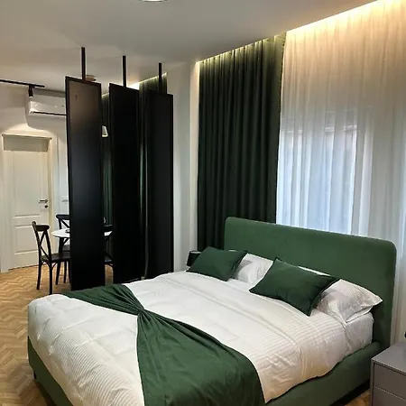 Delux 101 Apartment *